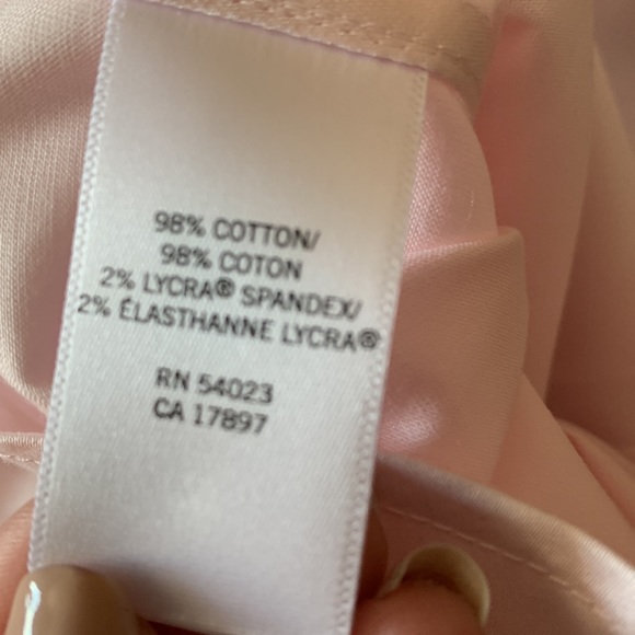 New with tags - Banana Republic pink blouse - Picture 3 of 5